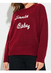 Sinsay - Świąteczny sweter z napisem "Santa Baby" z domieszką wełny - różowy. Kolor: różowy. Materiał: wełna. Wzór: napisy. Styl: wizytowy #1