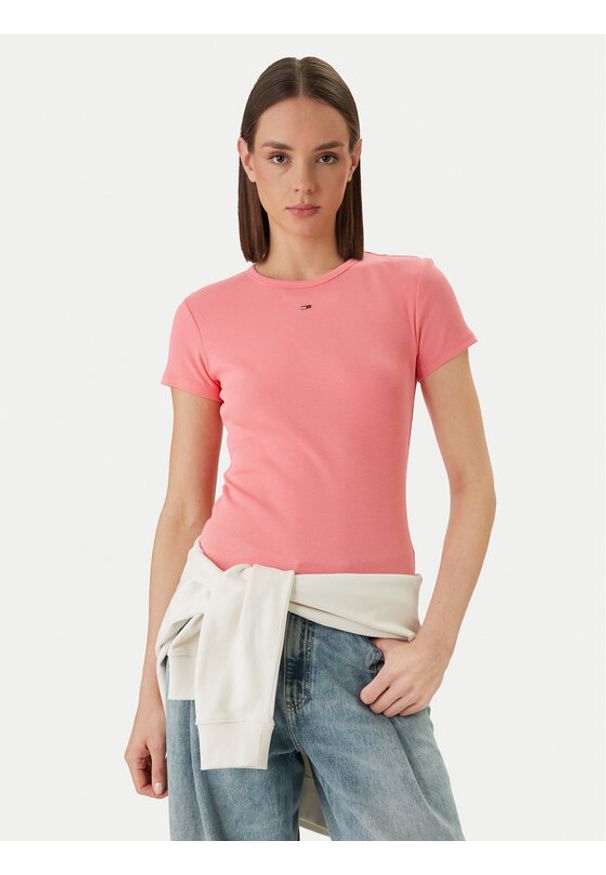 Tommy Jeans T-Shirt DW0DW17383 Różowy Slim Fit. Kolor: różowy. Materiał: bawełna