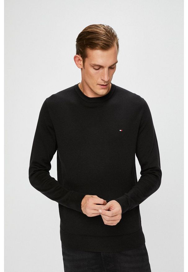 TOMMY HILFIGER - Tommy Hilfiger - Sweter. Okazja: na co dzień. Kolor: czarny. Materiał: dzianina. Wzór: melanż. Styl: casual