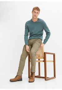 bonprix - Spodnie bojówki Slim Fit Straight ze stretchem. Kolor: zielony