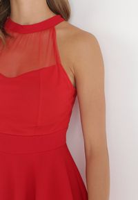 Born2be - Czerwona Rozkloszowana Sukienka Mini z Siateczką Philippina. Okazja: na imprezę, na wesele, na randkę, na ślub cywilny. Kolor: czerwony. Materiał: tiul. Długość rękawa: bez rękawów. Długość: mini #5