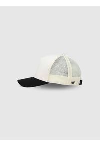 4f - 4F Czapka trucker z daszkiem uniseks - biała S/M. Kolor: biały. Materiał: materiał, syntetyk. Sezon: lato. Styl: sportowy, casual