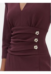 Rinascimento Sukienka koktajlowa CFC0020161002 Bordowy Slim Fit. Kolor: czerwony. Materiał: syntetyk. Styl: wizytowy #4