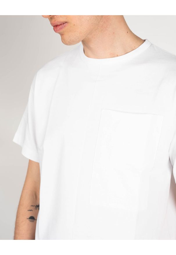 Xagon Man T-Shirt | P22082 Z0 0061 | Mężczyzna | Biały. Kolor: biały. Materiał: bawełna. Wzór: aplikacja