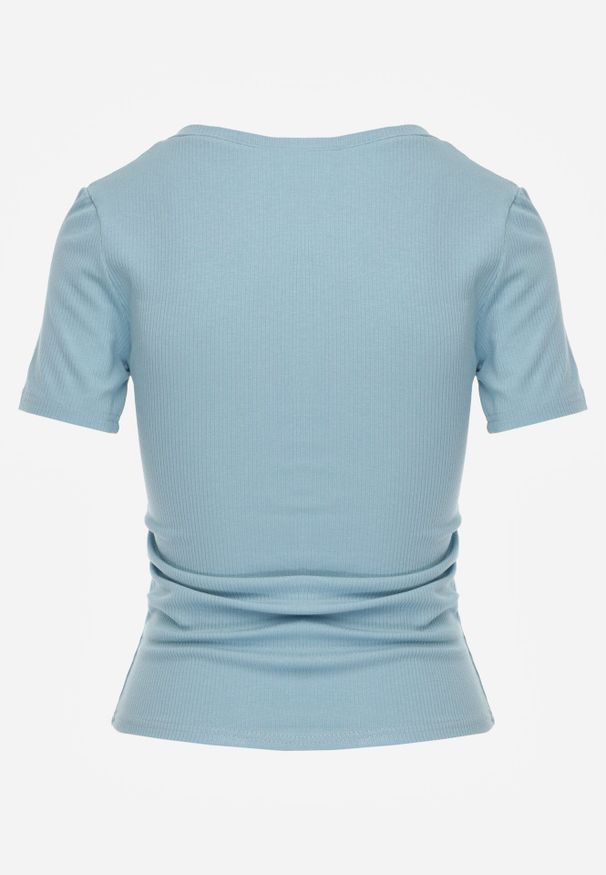 Born2be - Jasnoniebieski Prążkowany T-shirt Ozdobiony po Bokach Marszczeniem Nedisa. Okazja: na co dzień. Kolor: niebieski. Materiał: prążkowany. Wzór: aplikacja. Styl: casual