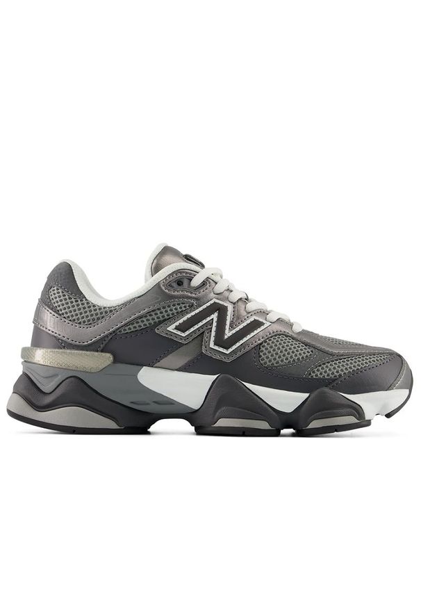 Buty młodzieżowe New Balance G90603BN - szare. Kolor: szary. Materiał: materiał, syntetyk, guma. Szerokość cholewki: normalna. Sport: turystyka piesza