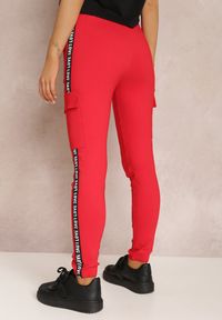 Renee - Czerwone Spodnie Olythia. Okazja: na co dzień. Kolor: czerwony. Długość: długie. Wzór: aplikacja, nadruk. Styl: casual, elegancki #4