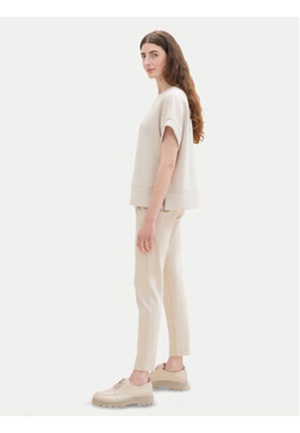 Tom Tailor Spodnie materiałowe 1008375 Beżowy Loose Fit. Kolor: beżowy. Materiał: syntetyk