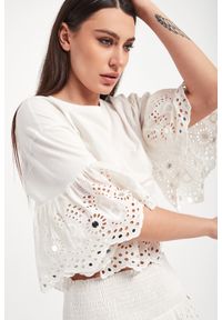 Blugirl Blumarine - Bluzka BLUGIRL BLUMARINE. Wzór: aplikacja, ażurowy, haft