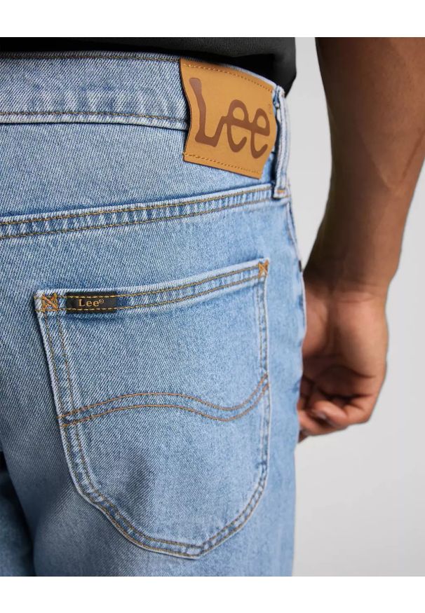 Lee - LEE WEST MĘSKIE SPODNIE JEANSOWE JEANSY WORN NEW HILL L70WMWIR 112142552. Okazja: na spacer, na co dzień. Sezon: lato. Styl: elegancki, casual, sportowy, klasyczny