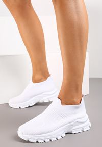 Renee - Białe Sneakersy z Elastyczną Cholewką na Grubej Podeszwie Alamissa. Kolor: biały. Szerokość cholewki: normalna #2