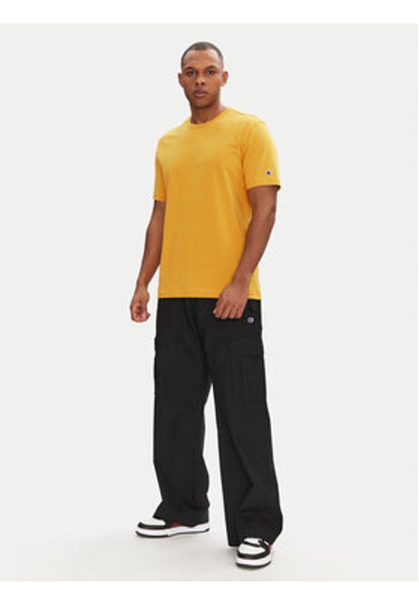 Champion T-Shirt 220761 Żółty Loose Fit. Kolor: żółty. Materiał: bawełna