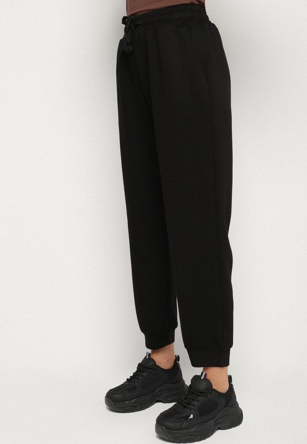 Born2be - Czarny Komplet Dresowy Rozpinana Bluza i Spodnie Joggery z Bawełną Anarrise. Kolor: czarny. Materiał: bawełna, dresówka