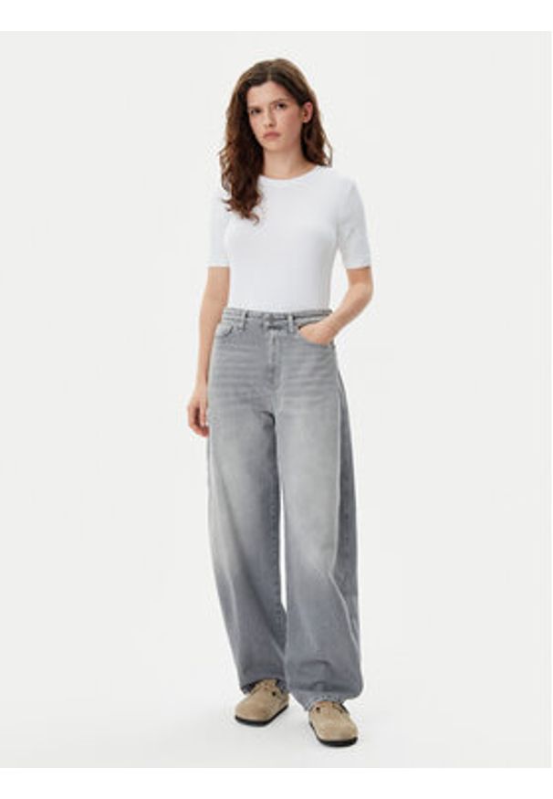 GAP - Gap T-Shirt 679172-01 Biały Stretch Fit. Kolor: biały. Materiał: bawełna