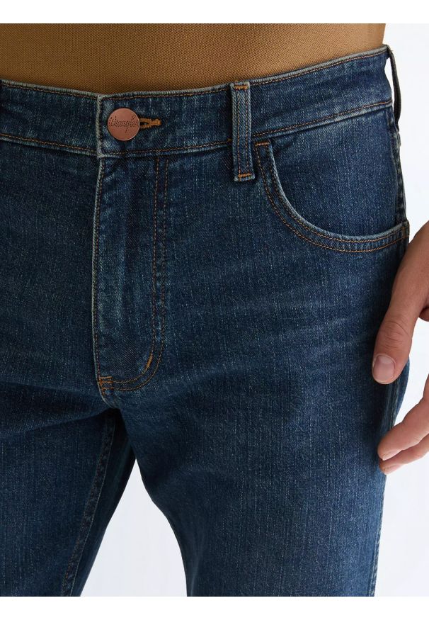 Wrangler - MĘSKIE SPODNIE WRANGLER GREENSBORO VALOR 112378459
