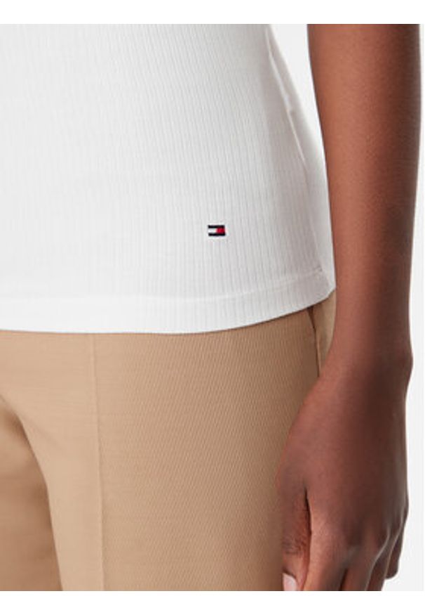 TOMMY HILFIGER - Tommy Hilfiger T-Shirt WW0WW37866 Écru Slim Fit. Materiał: wiskoza