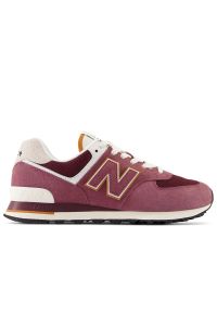 Buty New Balance U574MO2 - czerwone. Kolor: czerwony. Materiał: skóra, zamsz, syntetyk, guma, materiał. Szerokość cholewki: normalna. Model: New Balance 574