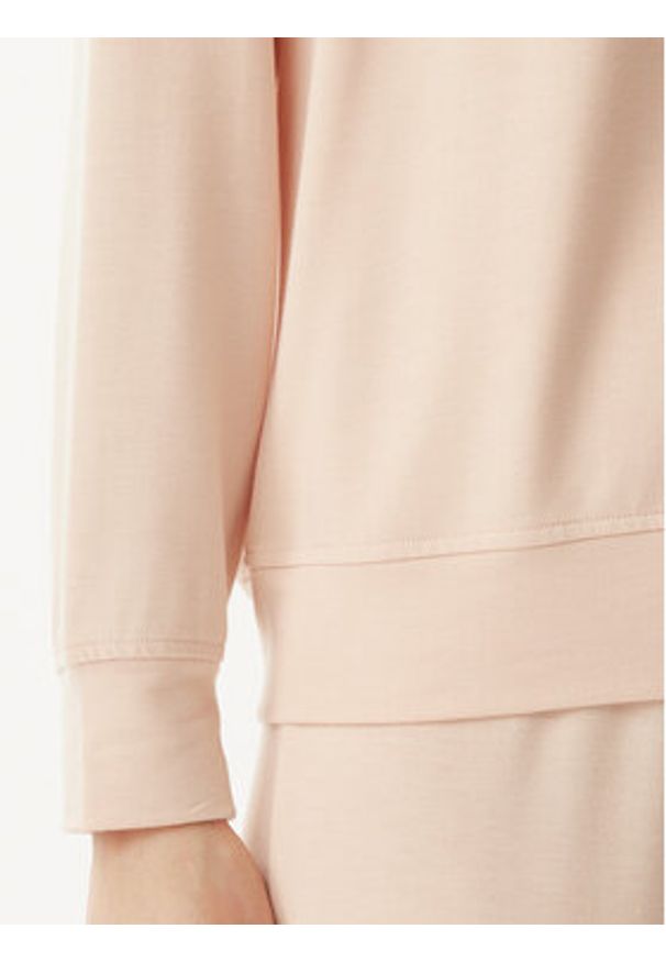 Guess Bluza O5GQ00 KCQP2 Pomarańczowy Regular Fit. Kolor: pomarańczowy. Materiał: syntetyk