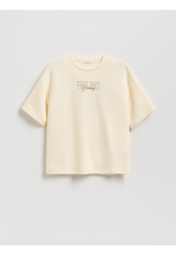 Reserved - T-shirt z haftem - kremowy. Kolor: kremowy. Materiał: tkanina. Wzór: haft