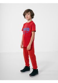 4f - Spodnie dresowe joggery chłopięce. Kolor: czerwony. Materiał: dresówka