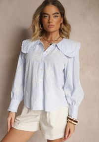 Renee - Jasnoniebieska Koszula z Bawełną Ozdobiona Kołnierzykiem Natulissa. Okazja: na co dzień. Kolor: niebieski. Materiał: bawełna. Wzór: aplikacja. Styl: elegancki, casual