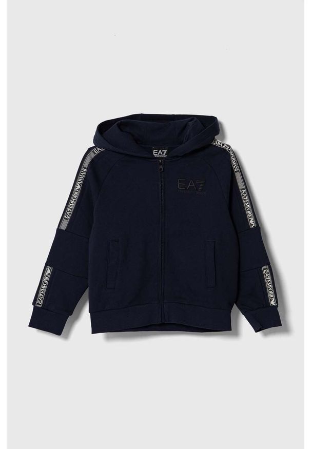 EA7 Emporio Armani bluza dziecięca kolor granatowy z kapturem z nadrukiem. Typ kołnierza: kaptur. Kolor: niebieski. Długość rękawa: raglanowy rękaw. Wzór: nadruk