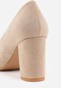 Born2be - Ciemnobeżowe Klasyczne Czółenka na Obcasie z Wkładką ze Skóry Naturalnej Maithra. Okazja: na spotkanie biznesowe, do pracy. Kolor: beżowy. Materiał: skóra. Obcas: na obcasie. Styl: klasyczny. Wysokość obcasa: średni #4