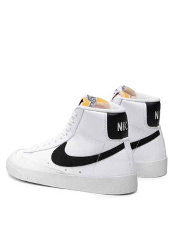 Nike Sneakersy W Blazer Mid '77 Next Nature DO1344 101 Biały. Kolor: biały. Materiał: skóra