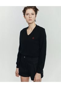 ANIA KUCZYŃSKA - Czarny wełniany sweter z kaszmirem Notte. Kolor: czarny. Materiał: kaszmir, wełna. Długość rękawa: długi rękaw. Długość: długie. Wzór: aplikacja