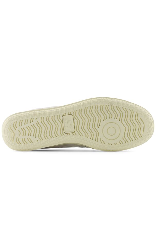 Buty unisex New Balance CT500AG – szare. Kolor: szary. Materiał: nubuk, skóra, zamsz, guma. Szerokość cholewki: normalna. Sport: tenis