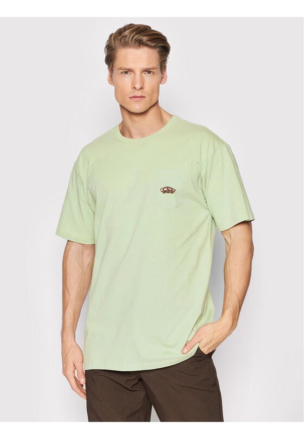 Vans T-Shirt Off The Wall VN0A5KGC Zielony Classic Fit. Kolor: zielony. Materiał: bawełna