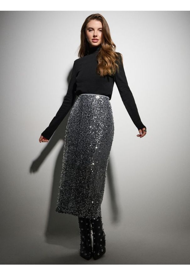Sinsay - Spódnica ołówkowa z połyskującymi cekinami - srebrny. Kolor: srebrny