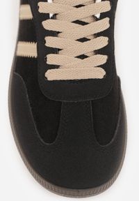 Born2be - Czarne Sneakersy z Imitacji Zamszu na Płaskiej Podeszwie Memeriana. Kolor: czarny. Materiał: zamsz. Szerokość cholewki: normalna. Obcas: na płaskiej podeszwie #9