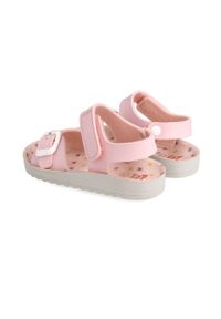 Garvalin sandały dziecięce kolor różowy. Nosek buta: okrągły. Zapięcie: rzepy. Kolor: różowy. Materiał: guma