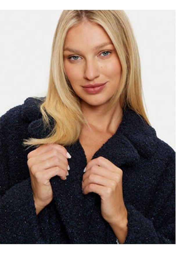 Guess Płaszcz zimowy Berenice W4BL10 WGHS0 Granatowy Regular Fit. Kolor: niebieski. Materiał: syntetyk. Sezon: zima