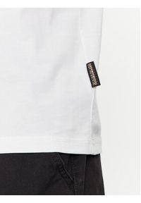 Napapijri T-Shirt S-Manta NP0A4HQH Biały Regular Fit. Kolor: biały. Materiał: bawełna