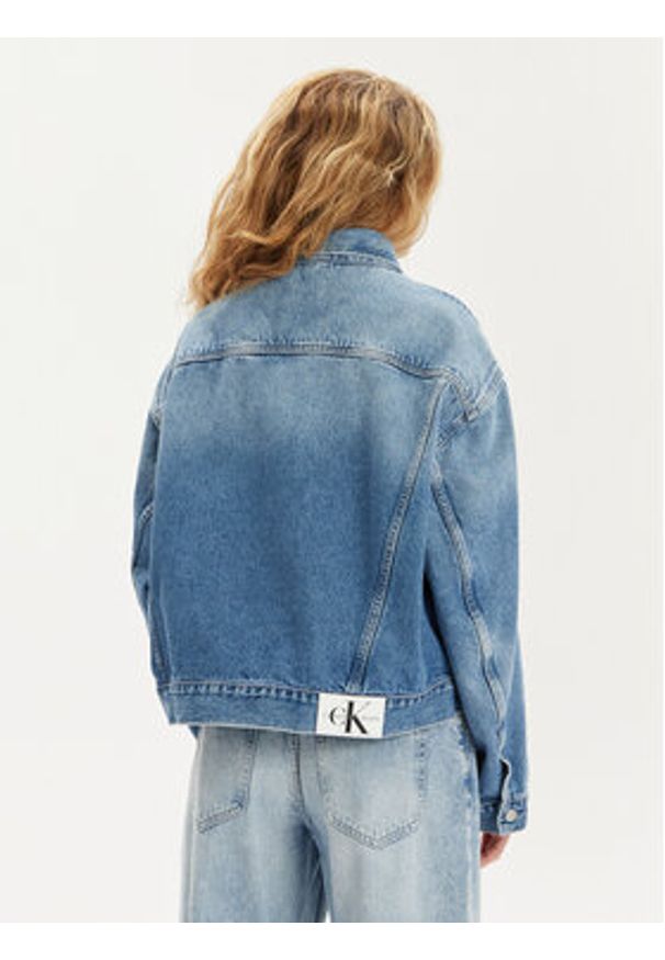 Calvin Klein Jeans Kurtka jeansowa J20J222787 Niebieski Boxy Fit. Kolor: niebieski. Materiał: bawełna