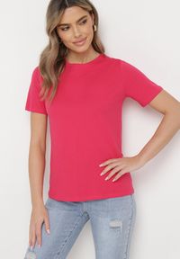 Born2be - Różowy Bawełniany T-shirt o Klasycznym Fasonie Hebea. Kolor: różowy. Materiał: bawełna. Styl: klasyczny #1