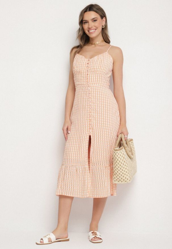 Born2be - Pomarańczowa Sukienka Rozkloszowana na Ramiączkach z Guzikami z Wiskozą Efrinelle. Okazja: na co dzień. Typ kołnierza: dekolt w kształcie V. Kolor: pomarańczowy. Materiał: wiskoza. Długość rękawa: na ramiączkach. Typ sukienki: rozkloszowane. Styl: casual, elegancki