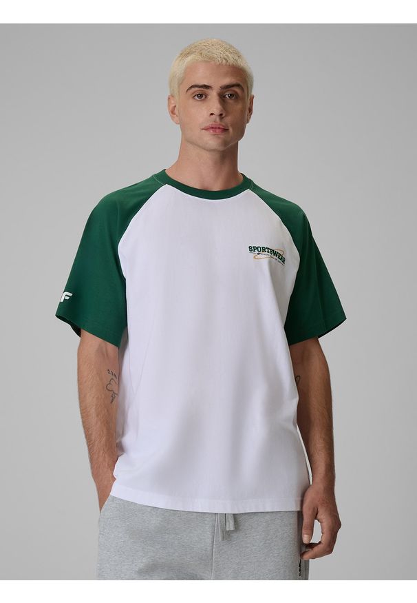 4f - 4F T-shirt loose z nadrukiem męski - zielony M. Okazja: na co dzień, do pracy, na spacer. Kolor: zielony. Materiał: bawełna, materiał, dzianina. Długość rękawa: raglanowy rękaw. Wzór: nadruk. Styl: casual