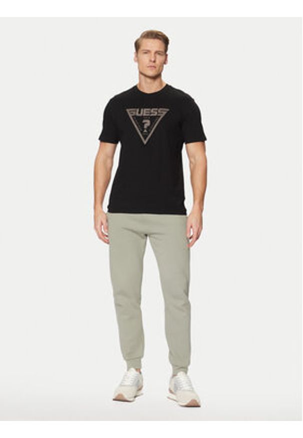 Guess T-Shirt Z5RI03 I3Z14 Czarny Regular Fit. Kolor: czarny. Materiał: bawełna