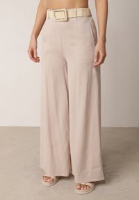 Born2be - Beżowe Spodnie z Wiskozą o Szerokim Kroju z Wysokim Stanem i Paskiem Larailure. Okazja: na co dzień, do pracy. Stan: podwyższony. Kolor: beżowy. Materiał: wiskoza. Długość: krótkie. Sezon: wiosna, lato. Styl: casual #3