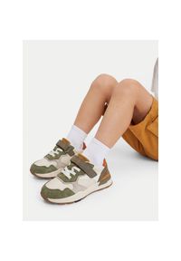 Sneakersy Guess. Kolor: kremowy #1