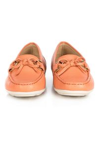 Wittchen - Damskie mokasyny skórzane pastelowe. Kolor: pomarańczowy. Materiał: skóra. Szerokość cholewki: normalna. Wzór: aplikacja. Sezon: wiosna. Obcas: na obcasie. Wysokość obcasa: średni #5