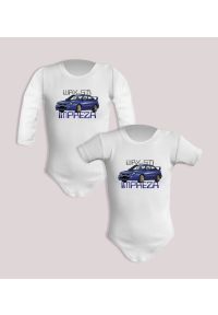 nikiniki - Subaru — body (Rozmiar: 6M; Długość rękawa: długi; Rodzaj nadruku: Subaru). Materiał: bawełna. Wzór: nadruk