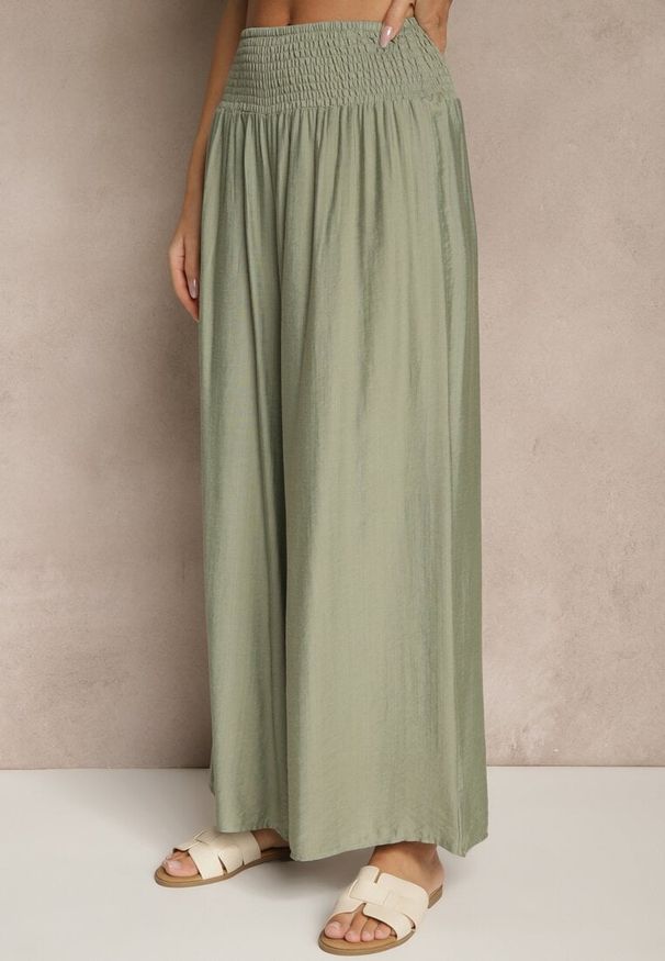 Renee - Jasnozielone Spodnie z Wiskozą o Szerokim Kroju High Waist Orrana. Okazja: na co dzień. Stan: podwyższony. Kolor: zielony. Materiał: wiskoza. Styl: elegancki, casual