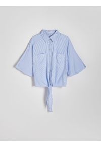 Reserved - Krótka koszula z wiązaniem - jasnoniebieski. Kolor: niebieski. Materiał: tkanina, wiskoza. Długość: krótkie. Wzór: gładki