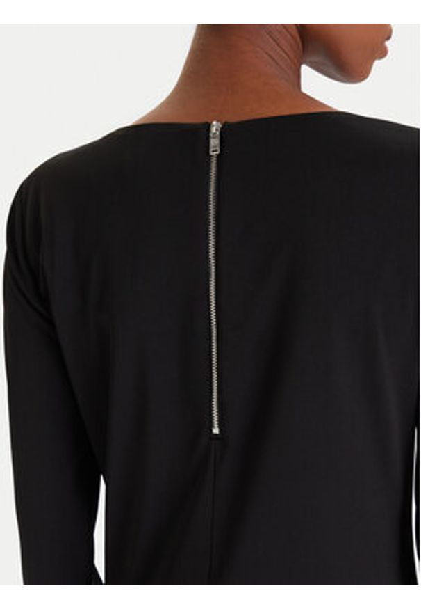 DKNY Sukienka koktajlowa DD5J1N09 Czarny Relaxed Fit. Kolor: czarny. Materiał: syntetyk. Styl: wizytowy