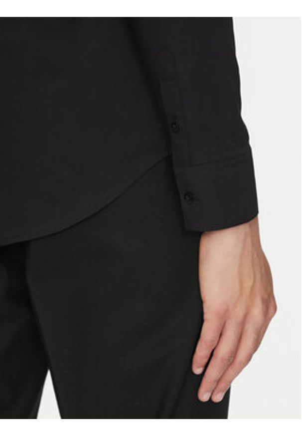 Karl Lagerfeld - KARL LAGERFELD Koszula 605911 552671 Czarny Slim Fit. Typ kołnierza: dekolt w karo. Kolor: czarny. Materiał: bawełna