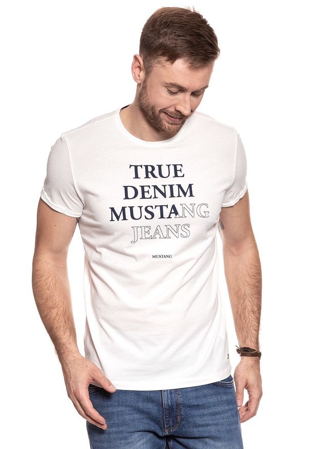 Mustang - MUSTANG T SHIRT Printed Tee CLOUD DANCER 1007075 2020. Wzór: nadruk